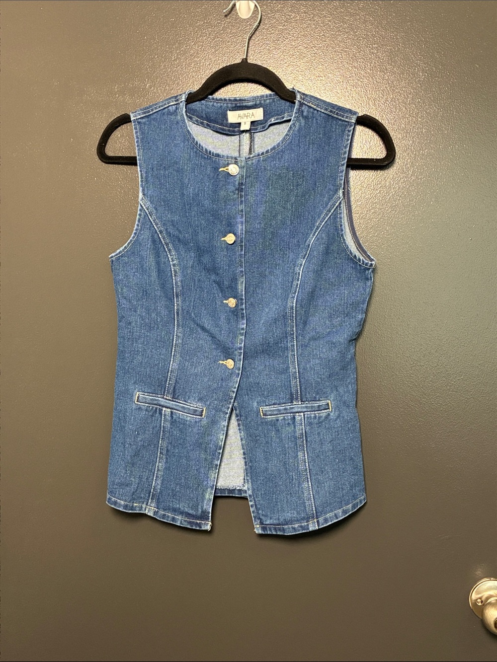 NWT Avara Medium Wash Denim Vest Sz S - Picture 3 of 8